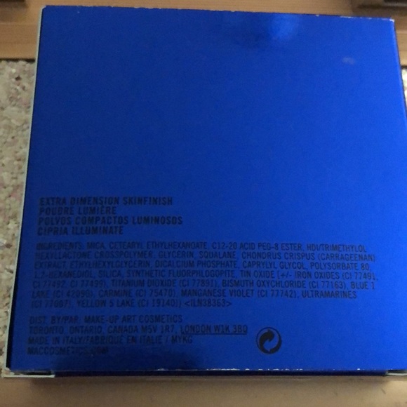 MAC powder Extra Dimension Skinfinish NEW - Picture 9 of 12